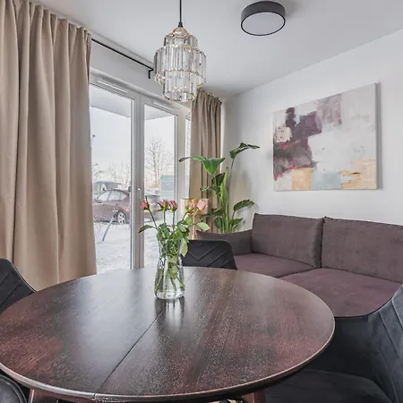 Mirror Garden - Private Garden, 15 Min To Old Town & * Gdańsk