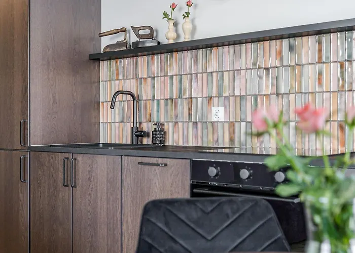 Mirror Garden - Private Garden, 15 Min To Old Town & Apartament *