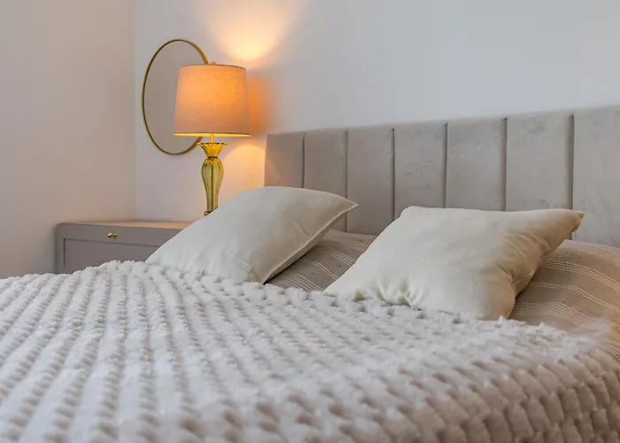 Mirror Garden - Private Garden, 15 Min To Old Town & Gdańsk