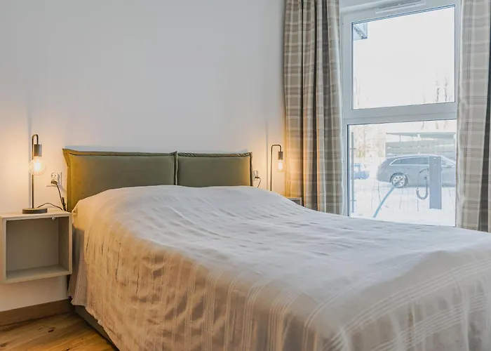 Mirror Garden - Private Garden, 15 Min To Old Town & Apartament *