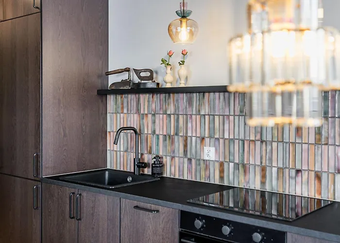 Apartment Mirror Garden - Private Garden, 15 Min To Old Town & Gdansk